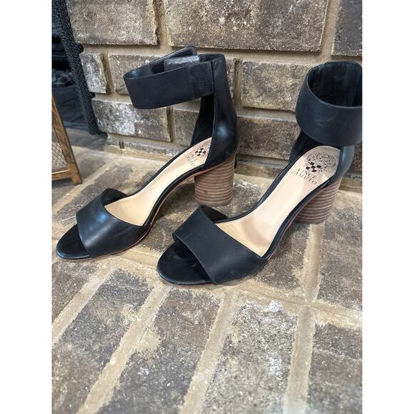 Vince Camuto Sandals Block Heel 8.5 EUC Retro Cleangirl 70’s Moto Old Money - Picture 3 of 7